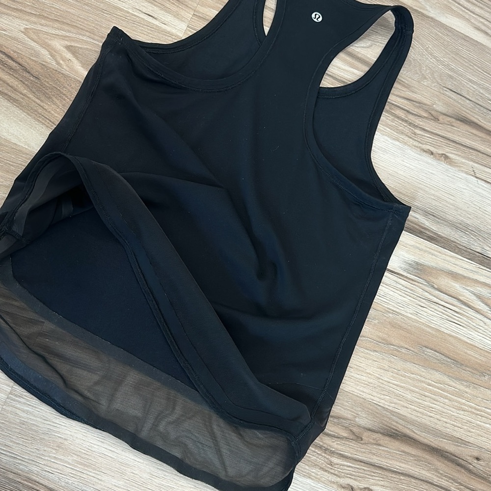Workout top- Lululemon - Picture 2 of 2